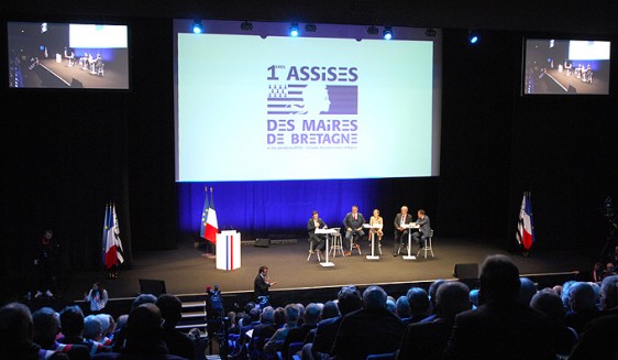 Emmanuel-Macron---Maires-4 Photo-Patrick -Desjardins-©