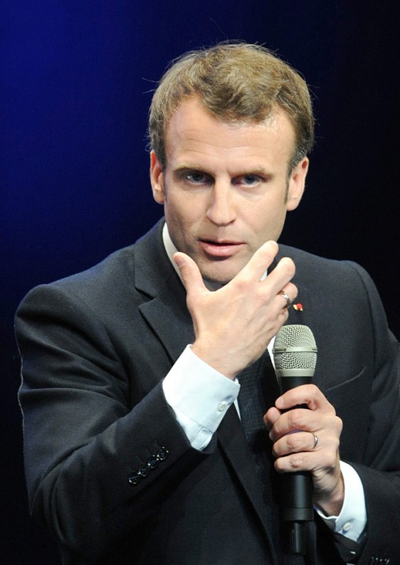 Emmanuel-Macron-main-34- Photo-Patrick -Desjardins-©