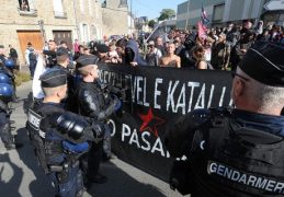 Guingamp – Manifestation anticapitaliste et antifasciste